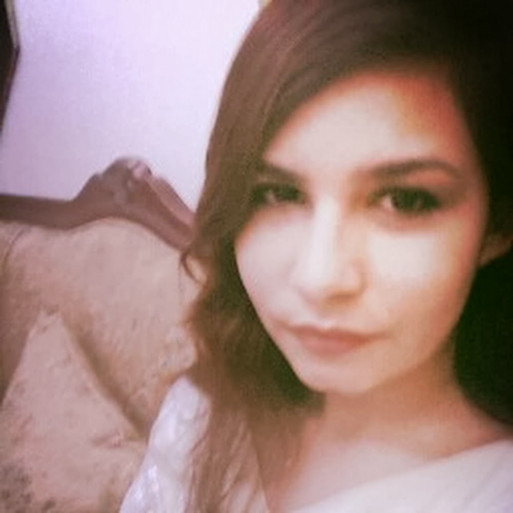 Meet your Posher, Noor
